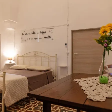 Dimora Dei Nonni 199 Отель типа 